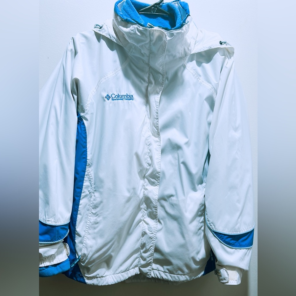 Columbia White and Blue Outdoor Jacket